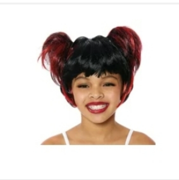 Girls Halloween Pirate Kit, Wig & Pearlescent Makeup Sticks - Picture 2 of 6